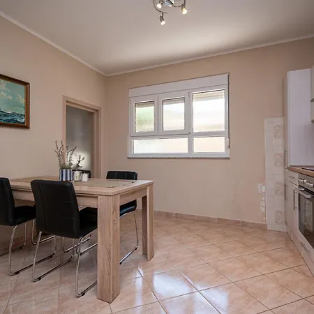 By The Sea - 21958 아파트 자다르