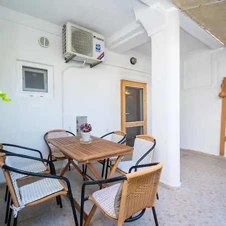 By The Sea - 21958 Apartman Zára